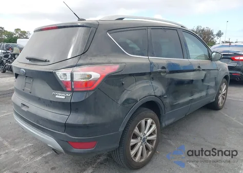 2017 Ford Escape Titanium из США, поврежденный, VIN 1FMCU0J97HUB04015